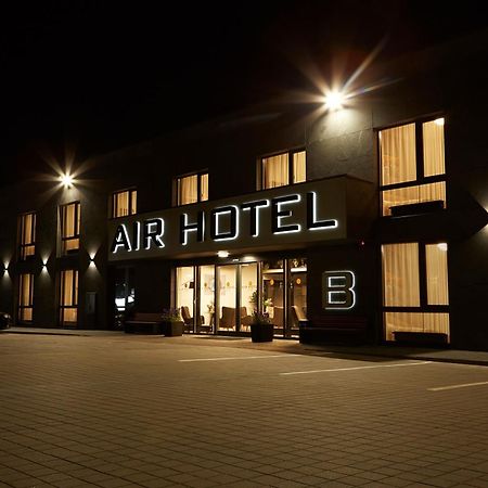 Air Hotel Karmėlava Εξωτερικό φωτογραφία