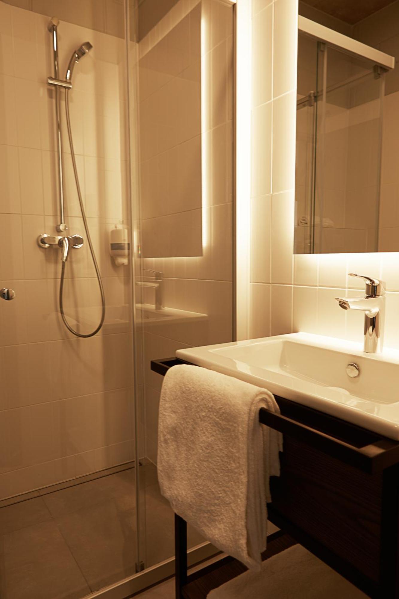 Air Hotel Karmėlava Εξωτερικό φωτογραφία