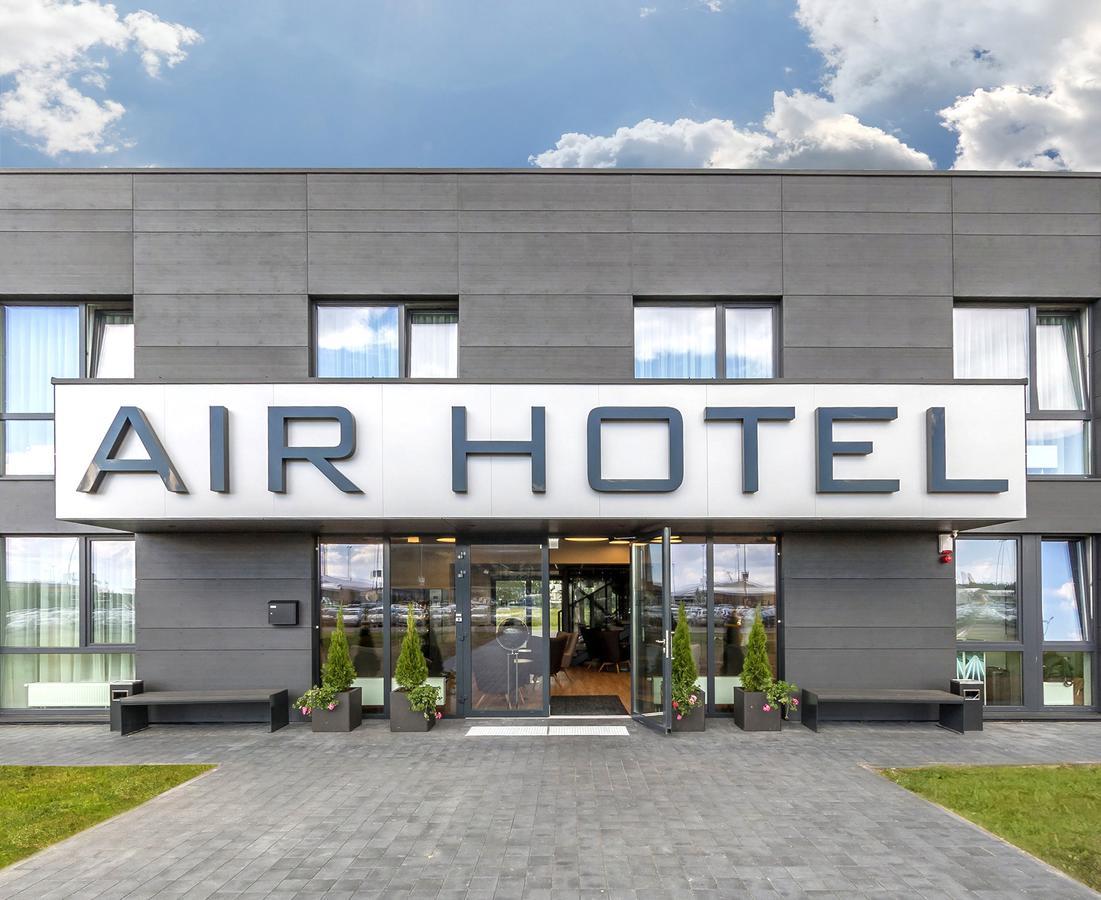 Air Hotel Karmėlava Εξωτερικό φωτογραφία